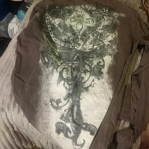 Clothes - Picture 2 of 3